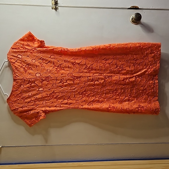 Tiana B summer dress melon with lace daisy overlay very pretty - Picture 3 of 4